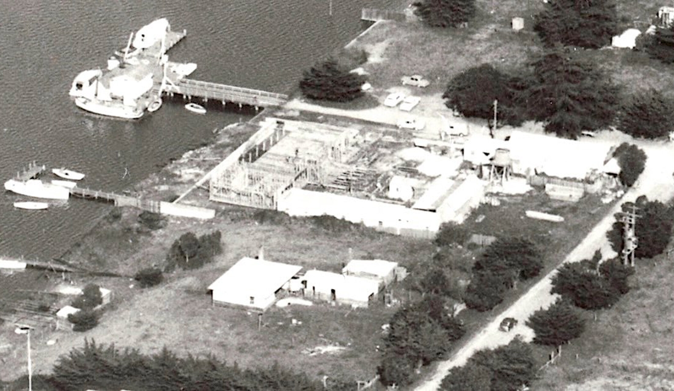 Metung Hotel being rebuilt, c.1954
